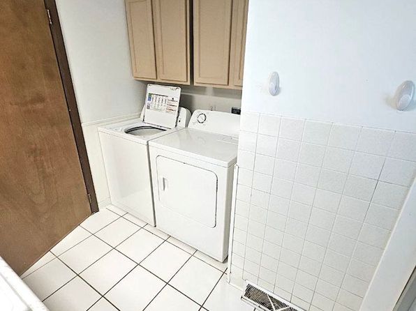 226 4th St E #226