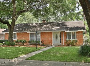 9630 Dundalk St, Spring, TX 77379