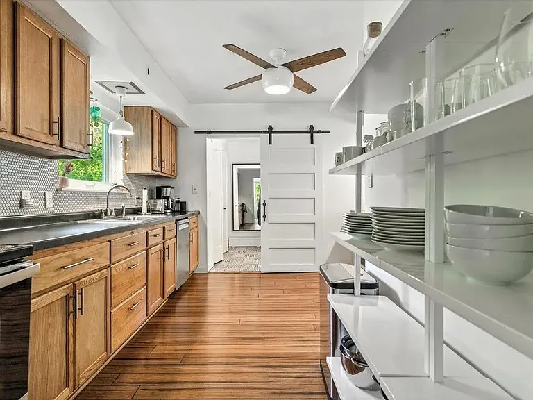 12856 S Wolcott Ave — Photo 3