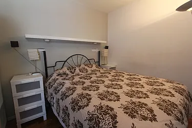 Rented by Robyn Lee, LREB