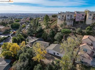 2402 Stanton Hill Rd, Castro Valley, CA 94546