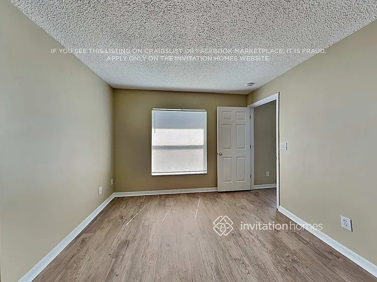 1712 Laramie Cir — Photo 9
