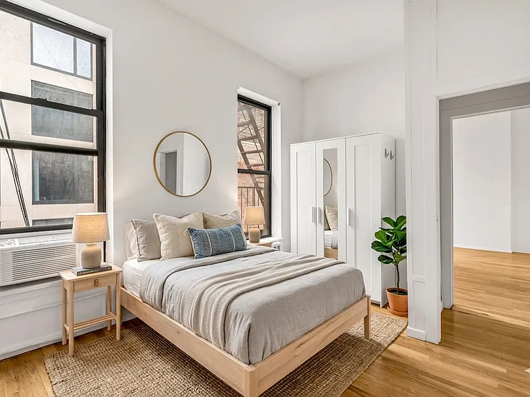 237 E 53rd St #3C — Photo 3