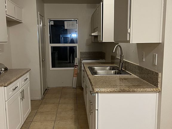2nd image of 17952 Kendall Cir