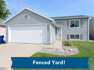 2441 60th Ave S, Fargo, ND 58104
