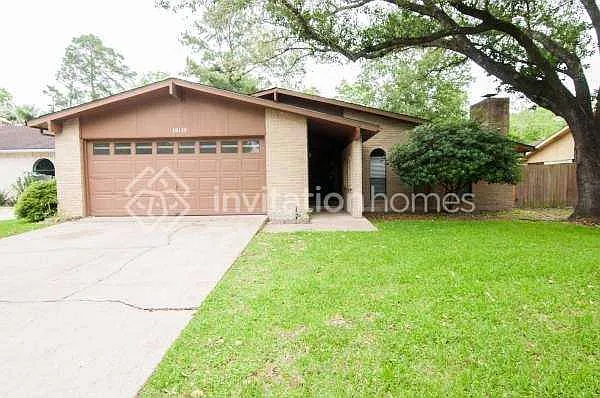 18110 Navajo Trail Dr — Photo 1
