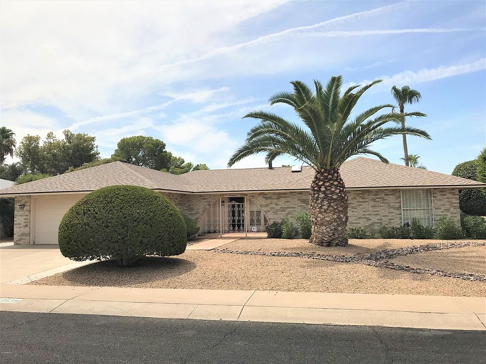 1st image of 9839 W Evergreen Dr