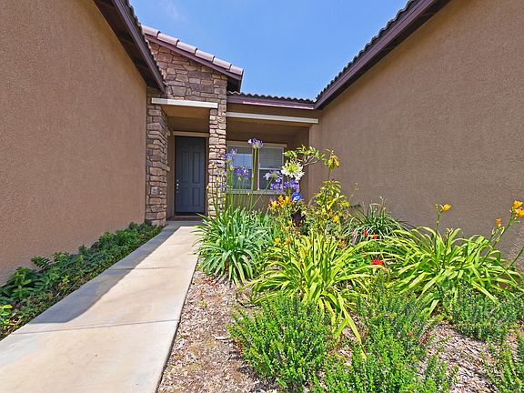 4th image of 5551 N Pinnacle Ln