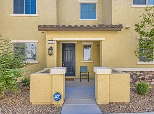 824 Grand Country Ave, North Las Vegas, NV 89086