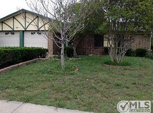 6437 Macarthur Dr, Watauga, TX 76148