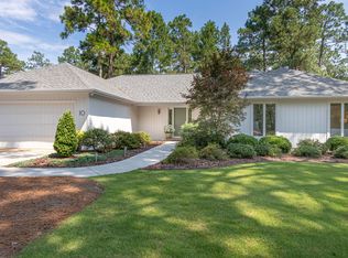 10 Montclair Ln, Pinehurst, NC 28374