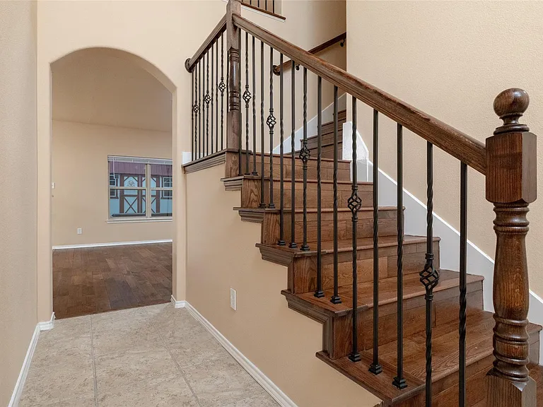 1009 Cheyenne Dr — Photo 6