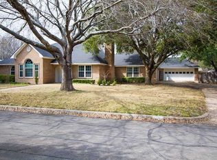 715 Harvest Ln, Mc Gregor, TX 76657