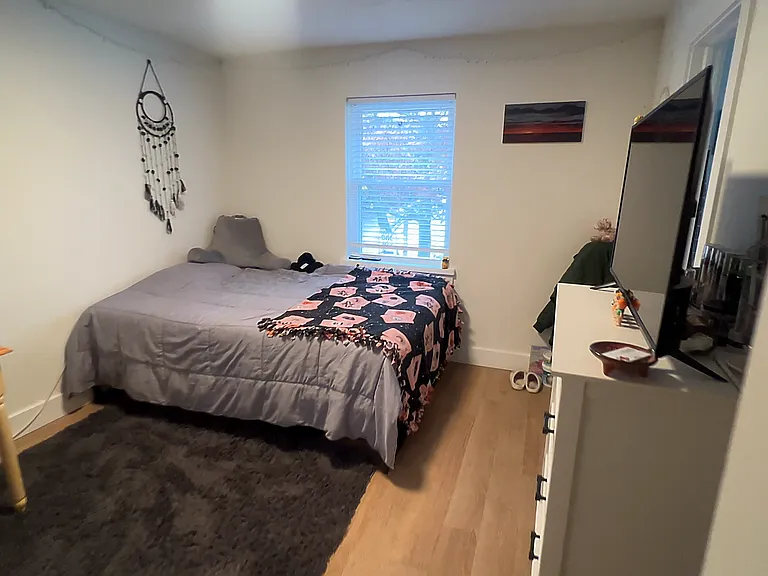 401 S Woodlawn — Photo 7