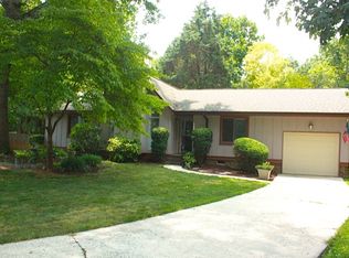 9802 Ordway Ct, Charlotte, NC 28270