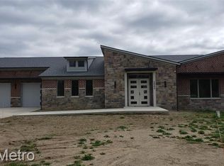 2943 Sleeth Rd, Commerce Township, MI 48382