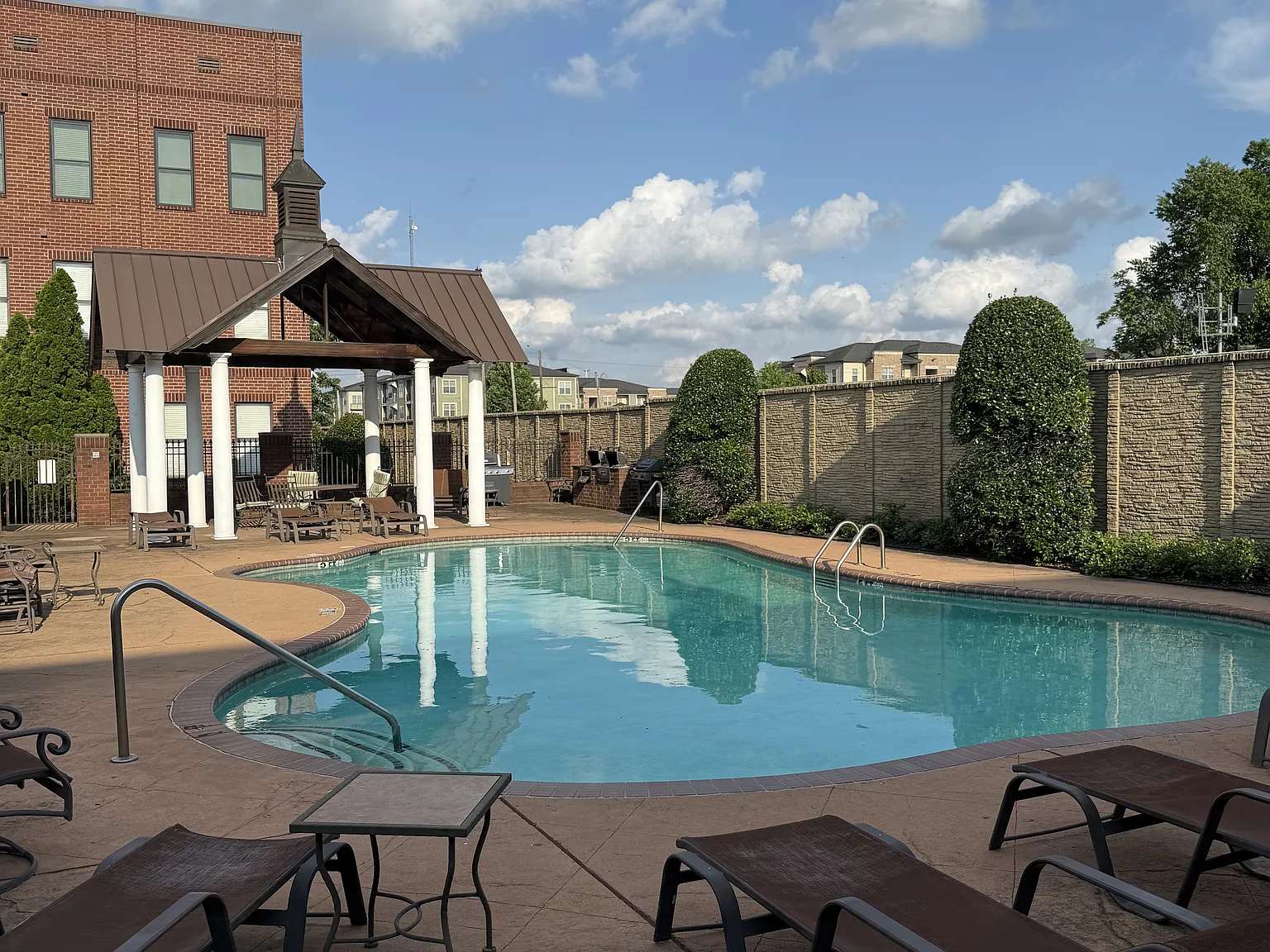 2 bed, 1568 sqft, $1,750 — Photo 2