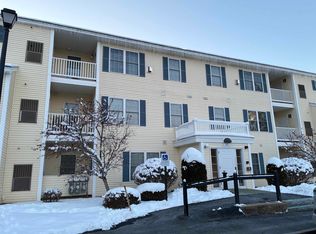 14 Crestview Circle #160, Londonderry, NH 03053