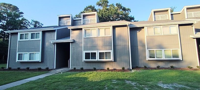 1st image of 10301 N Kings Hwy