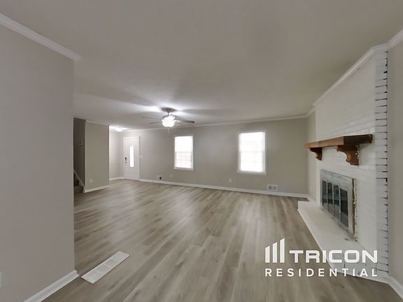 3rd image of 444 Valley Woods Cir SE
