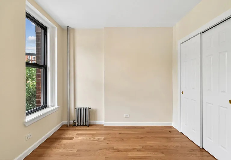 17 Greenwich Ave #5 — Photo 5