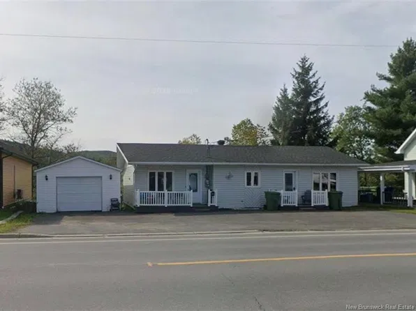 832 Victoria St, Edmundston, NB E3V 3T1