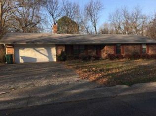 1326 Garvin St, Conway, AR 72034