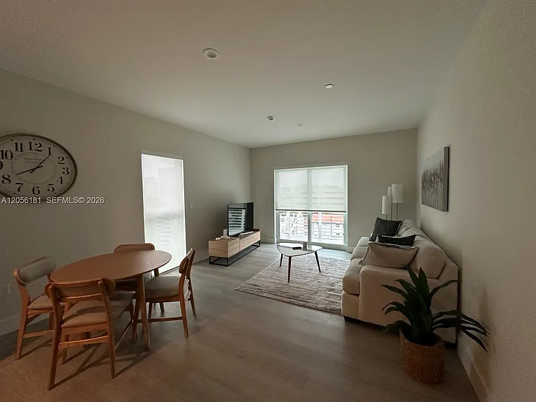 1938 Jackson St #502 — Photo 6
