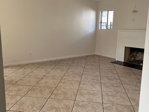 2nd image of 427 1/2 N Avenue 50