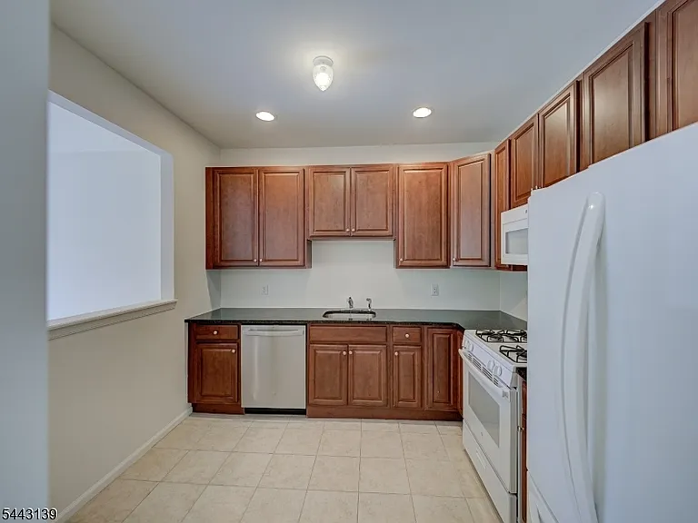 26 Decroce Ct — Photo 11