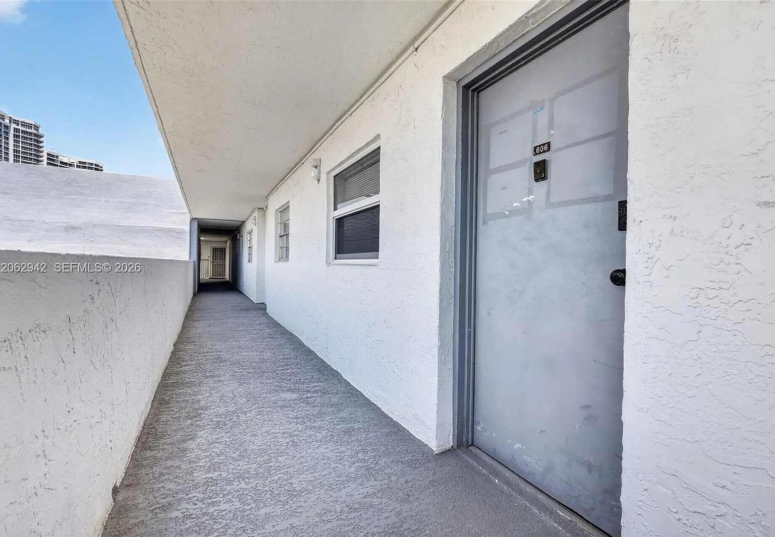 Eden Point North Condo — Photo 4