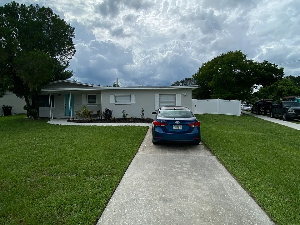 2814 Bonneville Dr #1