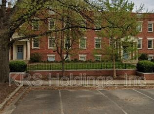 1305 E Abingdon Dr APT 4, Alexandria, VA 22314