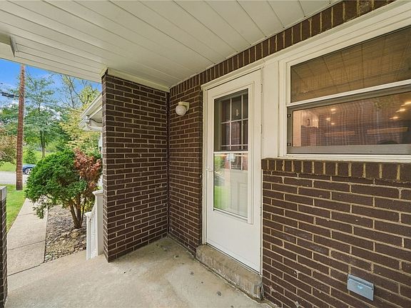 2nd image of 4309 Superior St