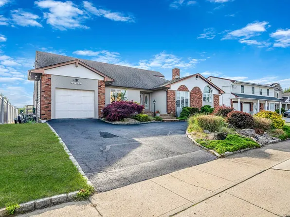 3452 Ocean Ave, Oceanside, NY 11572