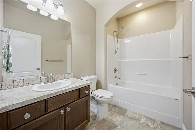 9307 Vincenzo Dr — Photo 27