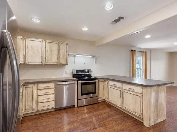 413 N 4th St, Sanderson, TX 79848