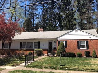 56 S Brookside Rd, Springfield, PA 19064