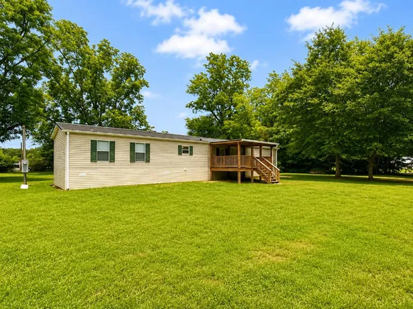 2110 Hickory Grove Rd, Cottonwood, AL 36320