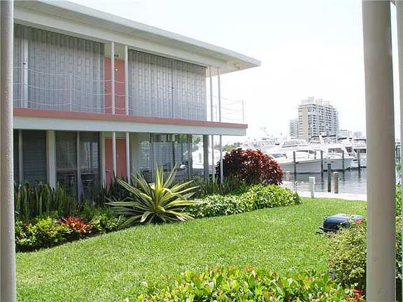 4th image of 2760 Yacht Club #10D