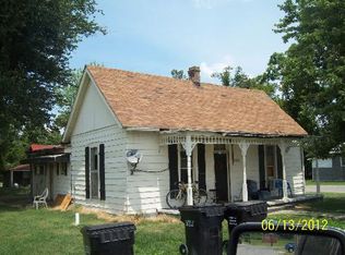 609 E 15th St, Metropolis, IL 62960