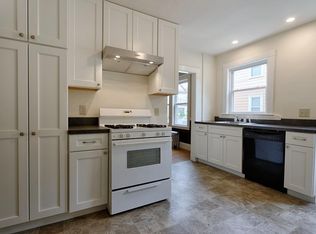 9 Aberdeen Rd #9, Milton, MA 02186