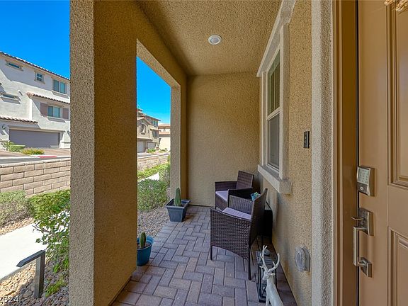 3rd image of 29 Alamere Falls Dr #0