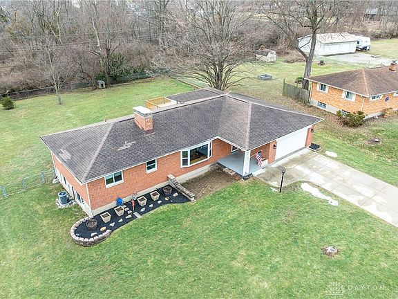 2nd image of 3967 Reinwood Dr