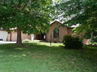 2856 S Eldon Ave, Springfield, MO 65807