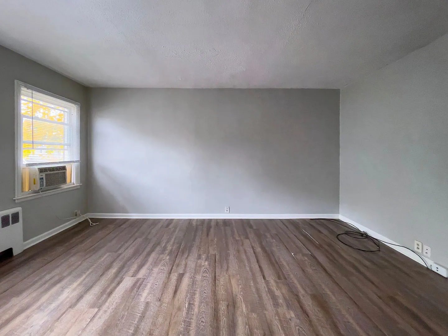 1520 W Main St — Photo 4