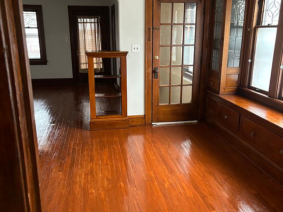 5th image of 4625 Gifford Ave #3