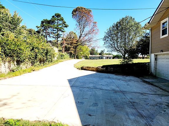 3rd image of 6113 Foote Mineral Ln