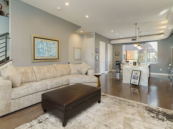 4th image of 233 Auden Ave
