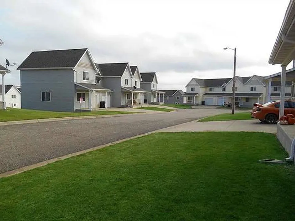 2331 Prairie Oak Dr #2C